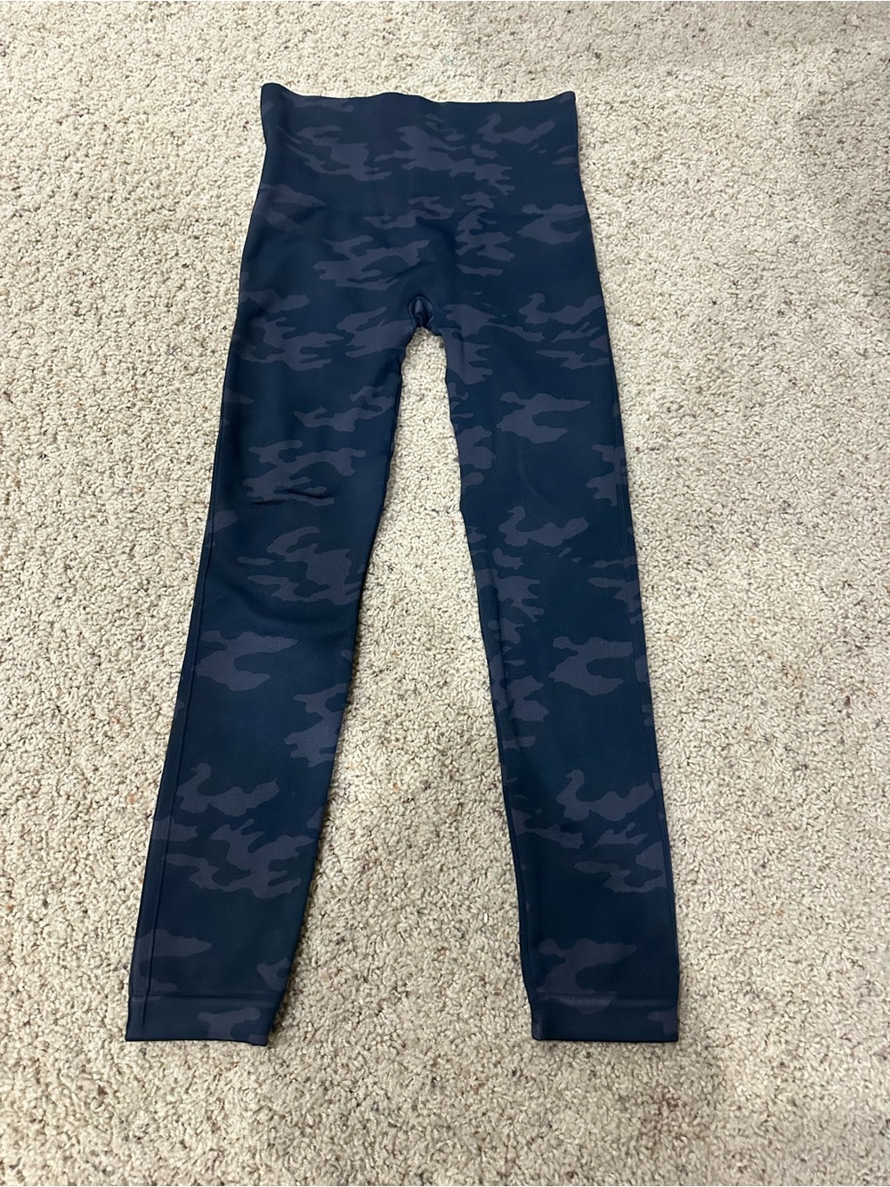 SPANX Active Navy Camo Leggings Size Medium